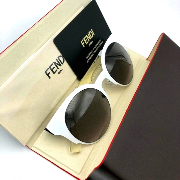 Fendi Accessories - FENDI Cat Eye Sunglasses